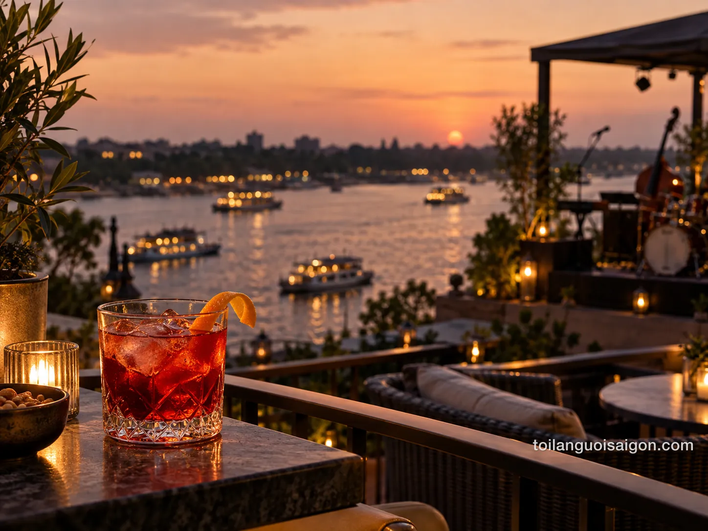 Ảnh minh họa M Bar - Hotel Majestic Saigon