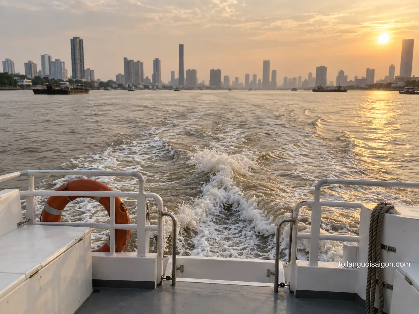 Ảnh minh họa Buýt sông Saigon Waterbus (bến Bạch Đằng)